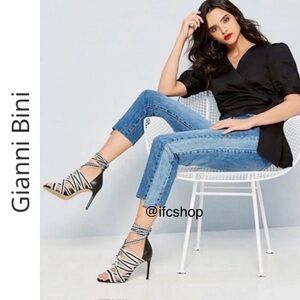 Gianni Bini Black Abrianna Gingham Lace Up Sandals 9